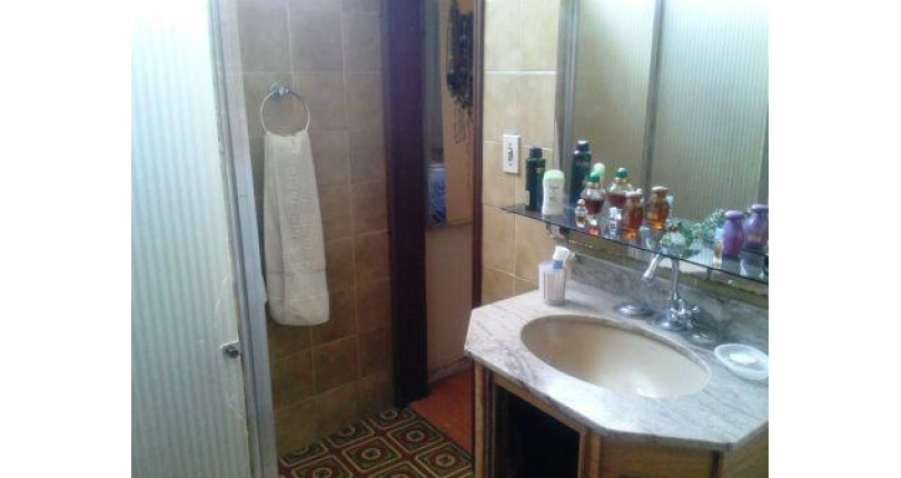 Casa à venda Rua General Alencastro Guimarães, Vila Fiat Lux - Imóveis à Venda