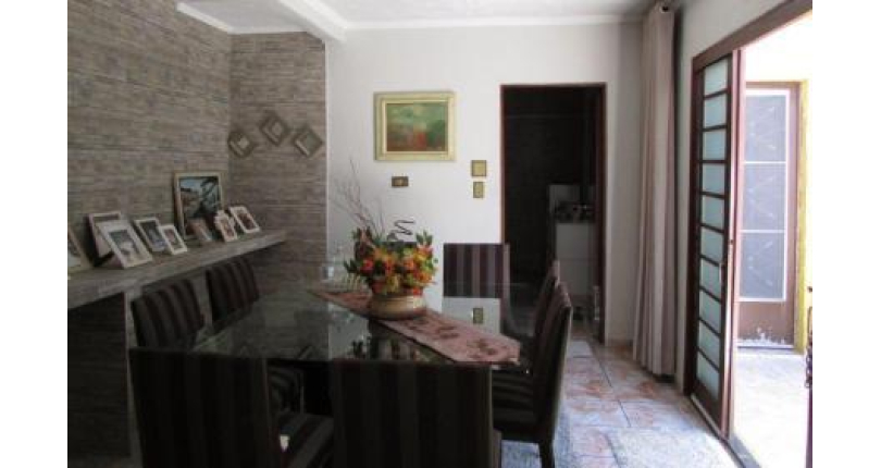 Casa à venda Rua Edvard de Vita Godoy, Parque Maria Domitila - Imóveis à Venda