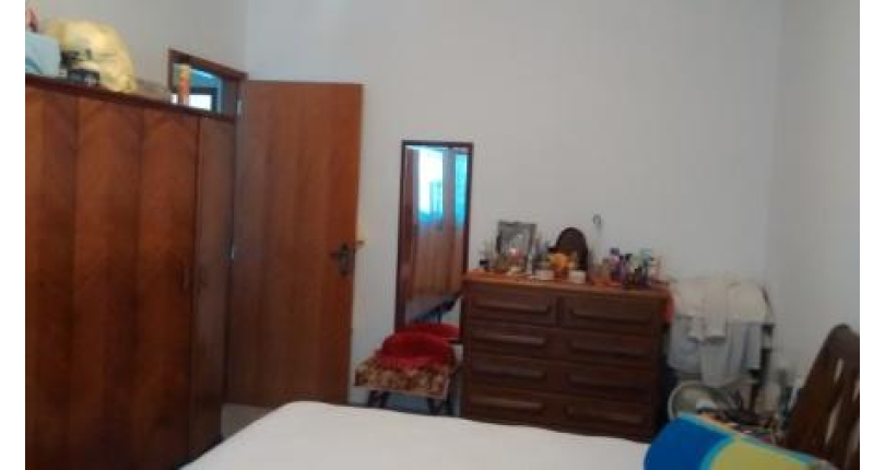 Casa à venda Avenida Mutinga, Jardim Santo Elias - Imóveis à Venda