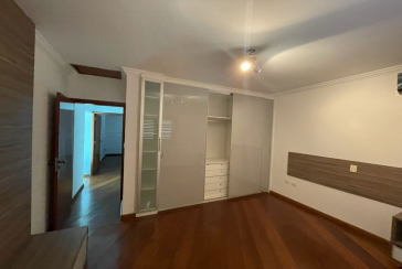 Sobrado Alto Padrão à venda no City América na Rua Emir Nogueira