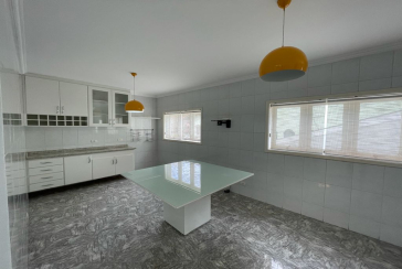 Sobrado Alto Padrão à venda no City América na Rua Emir Nogueira