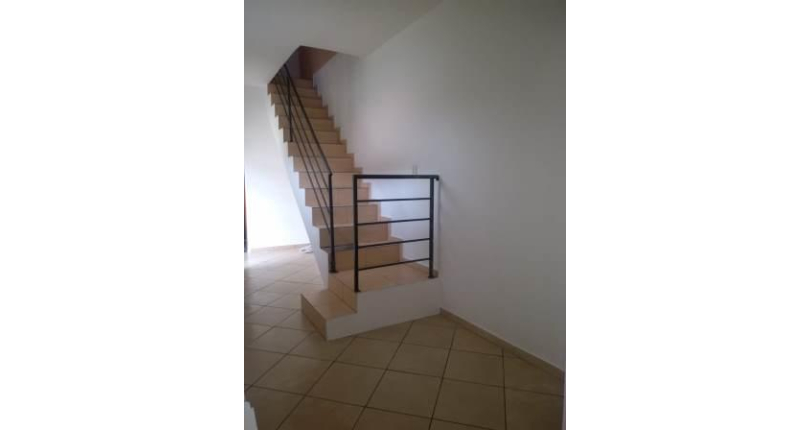 Sobrado à venda Rua Belo Jardim, Jardim Mutinga - Imóveis à Venda