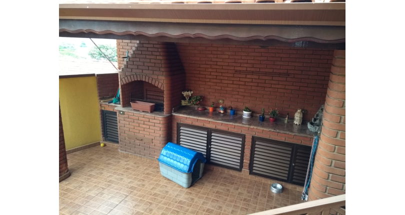 Sobrado à venda no City America na Avenida do Anastácio