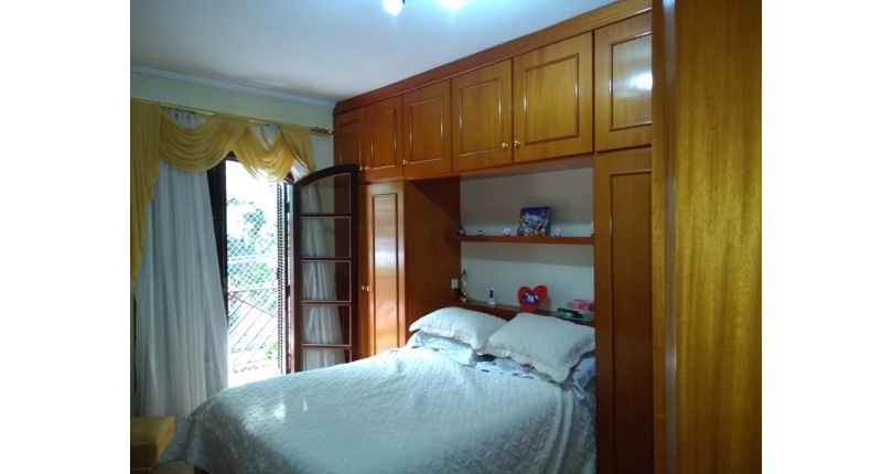 Sobrado à venda no City America na Avenida do Anastácio