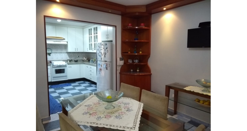 Sobrado à venda no City America na Avenida do Anastácio