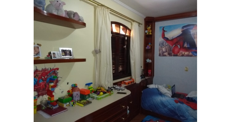 Sobrado à venda no City America na Avenida do Anastácio